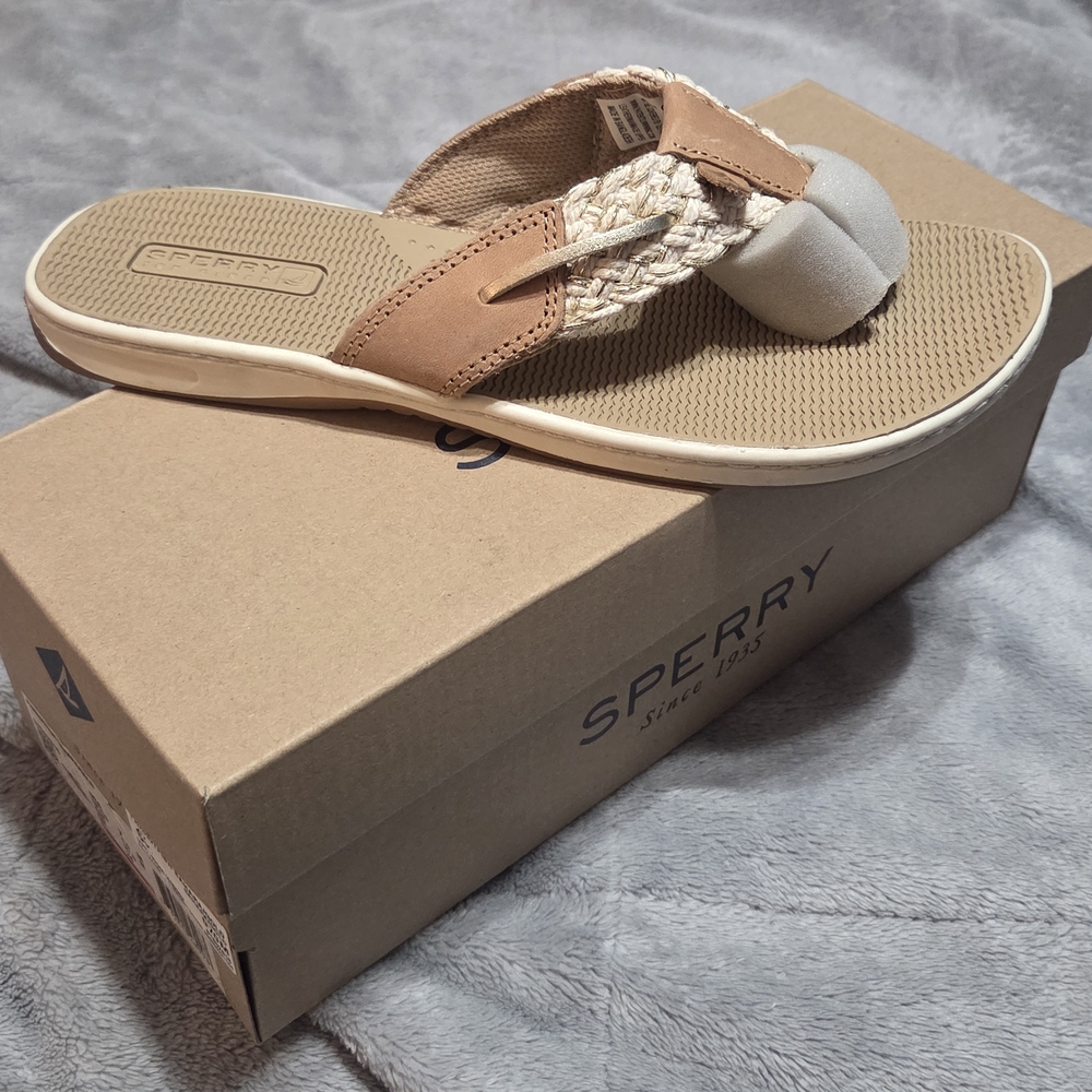 Sperry Women's Tan and Cream Sandals